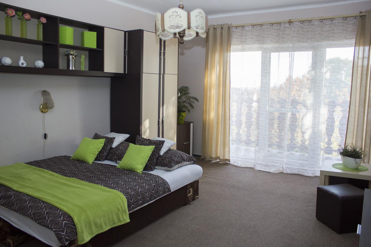 Gabi Apartman Gyenesdiás Zewnętrze zdjęcie